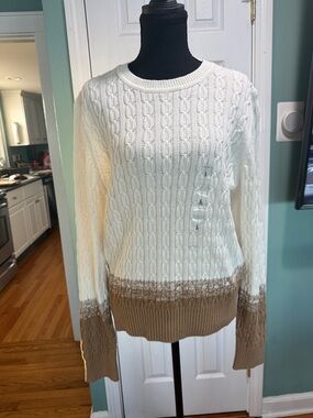 Tommy Hilfiger Cable Knit Crewneck Sweater in White and Tan